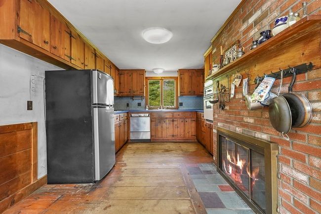 324 Western Ave, House other with 3 bedrooms, 2 bathrooms and 6 parking in Sherborn MA | Image 7