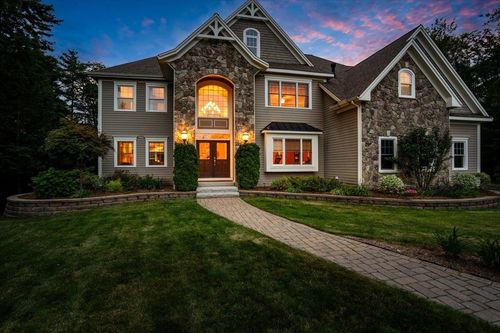 74 Settlers Ct, Bedford, NH, 03110-4546 | Card Image