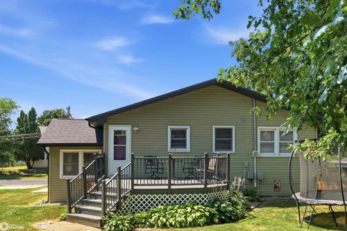 926 Prairie St, Grinnell, IA, 50112-1851 | Card Image