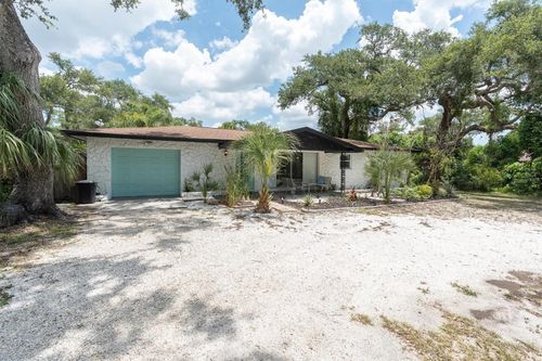 4986 Woodland Dr, SAINT PETERSBURG, FL, 33708-3151 | Card Image
