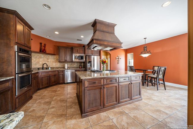 22355 Fossil Rdg, House other with 3 bedrooms, 4 bathrooms and null parking in San Antonio TX | Image 11