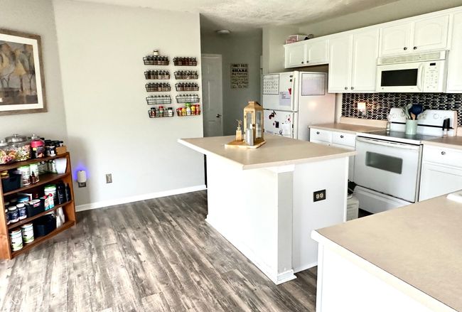 Kitchen spacious | Image 13