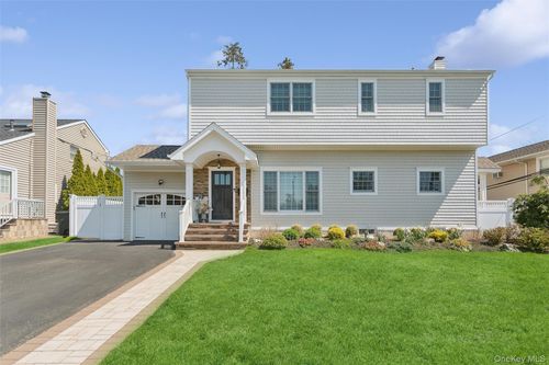 10 Lever Pl, Plainview, NY, 11803-3726 | Card Image