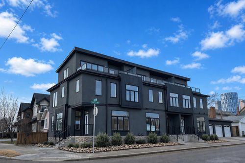 73 7 Street Ne, Calgary, AB, T2E4B6 | Card Image