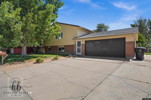 2865 Mockingbird Trl, Casper, WY, 82604-3637 | Card Image