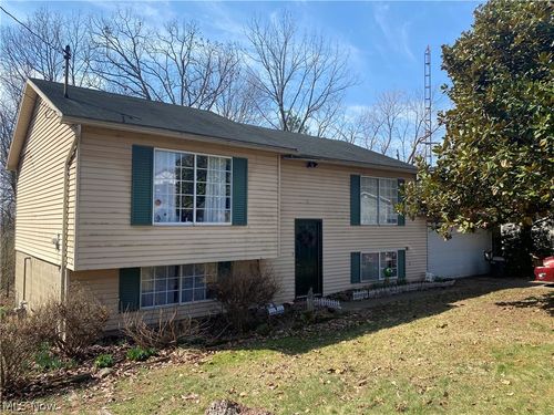 105 Walnut Ridge Road, Little Hocking, OH, 45742 | Card Image