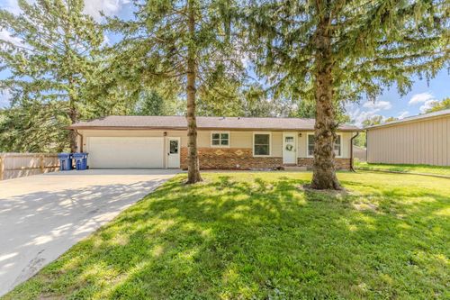 123 22nd St, Spirit Lake, IA, 51360-1829 | Card Image