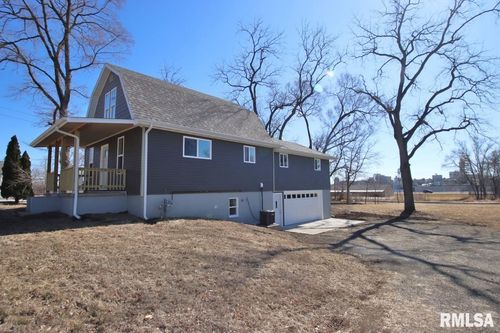 8504 W Main St, Mapleton, IL, 61547-9003 | Card Image