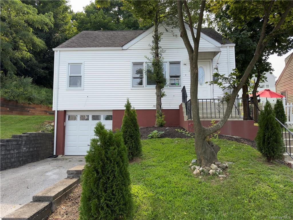 Hillside Ave, Elmsford, NY 10523