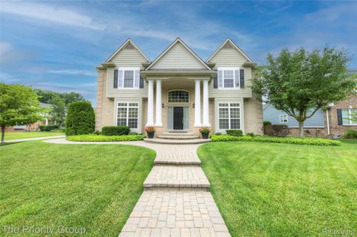 6083 Village Ct, Clarkston, MI, 48346-1998 | Card Image