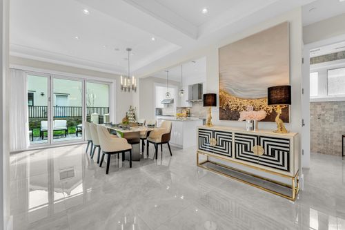 4112 W 11th Ave, Vancouver, BC, V6R2L6 | Card Image