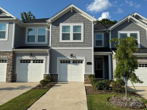27-14806 Tamarack Dr, Charlotte, NC, 28278-8640 | Card Image