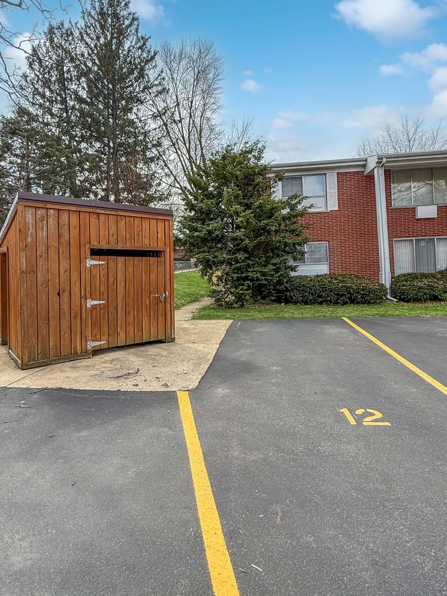 APT-8B - 124 N Whistler Ave, Condo with 2 bedrooms, 1 bathrooms and 1 parking in FREEPORT IL | Image 28