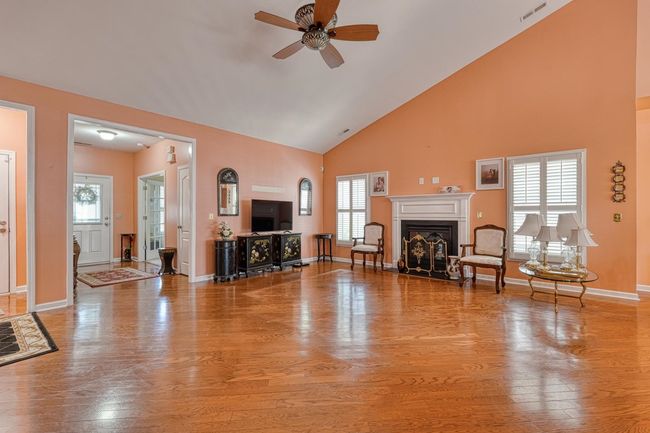 427 Listrac Dr, House other with 3 bedrooms, 2 bathrooms and null parking in Moore SC | Image 4