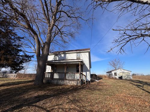 224 E State St, Washburn, IL, 61570-9804 | Card Image