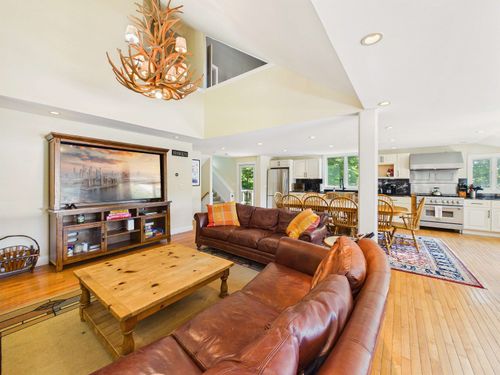 unit-d-300 Trailside Dr, Killington, VT, 05751 | Card Image