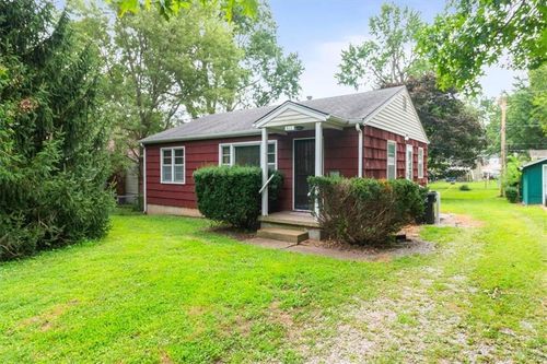 517 E Angus St, Independence, MO, 64055-1559 | Card Image