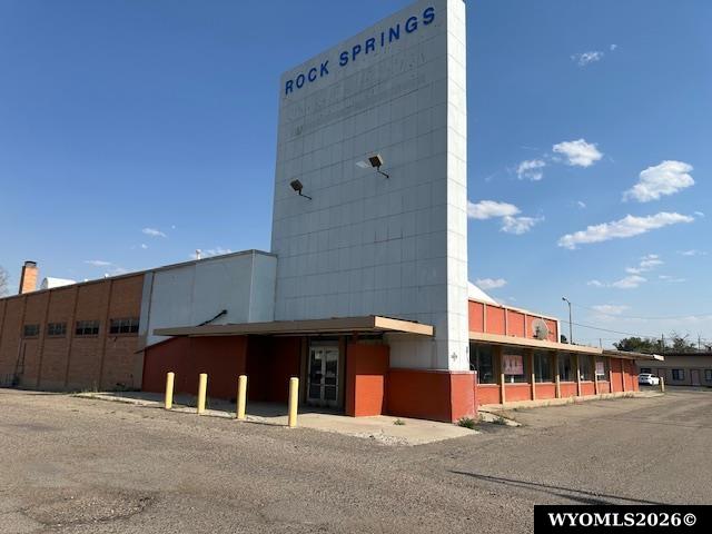 63 Center St, Rock Springs, WY 82901