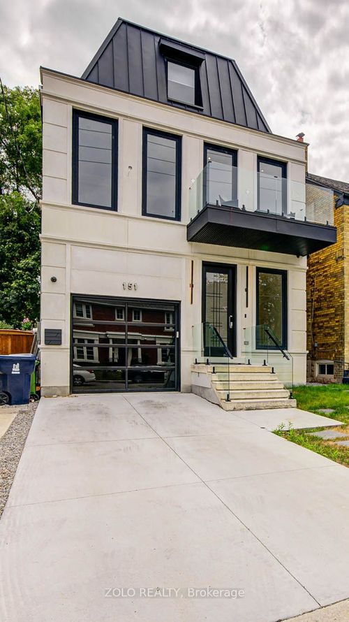 151 Dewbourne Ave, York, ON, M6C1Z1 | Card Image