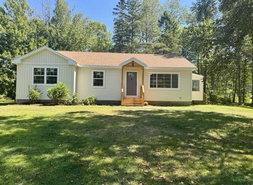 549 Hudson Road, Glenburn, ME, 04401 | Card Image