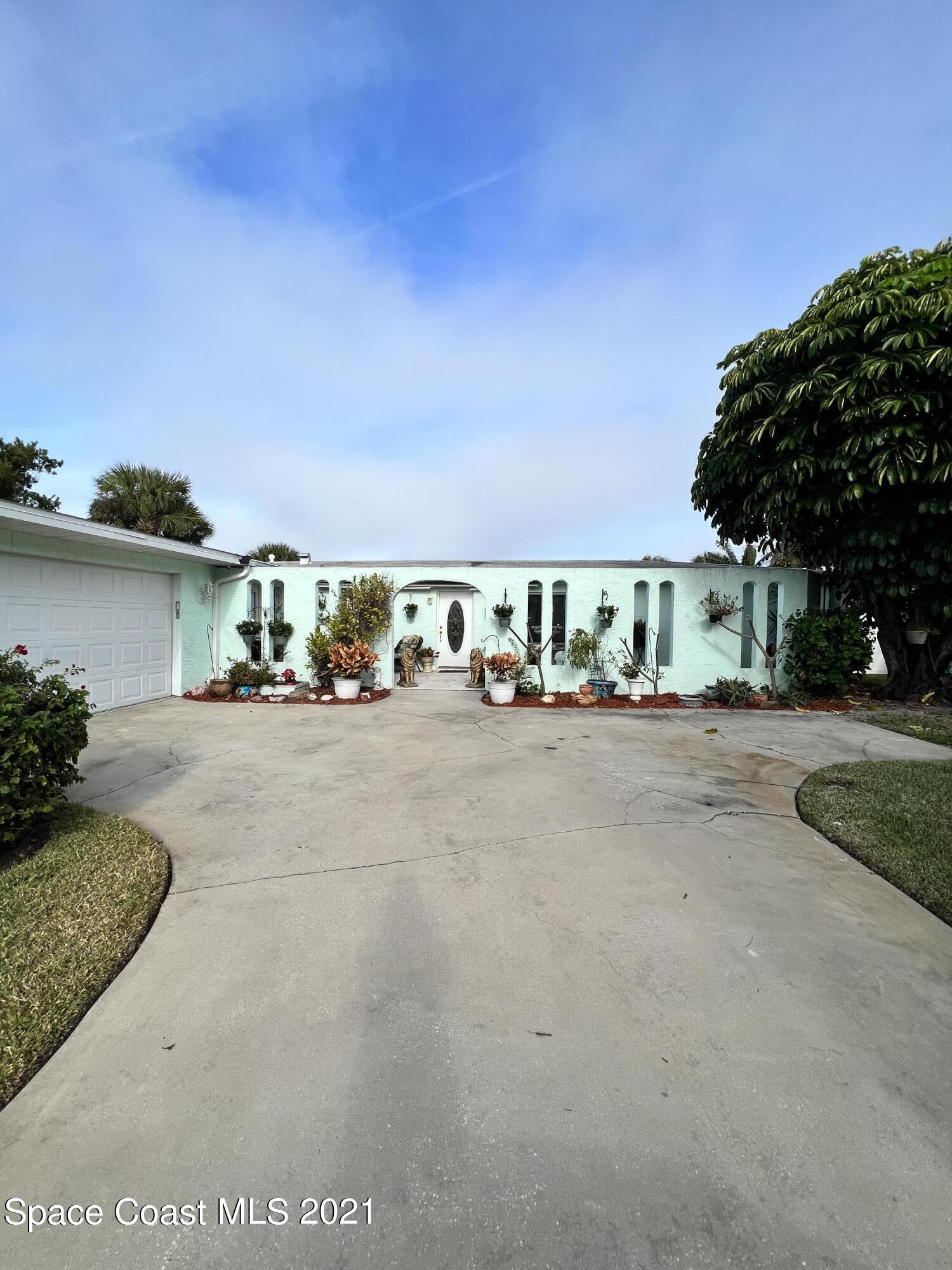 1701 Bay Shore Drive, Sold in Cocoa Beach Zoocasa