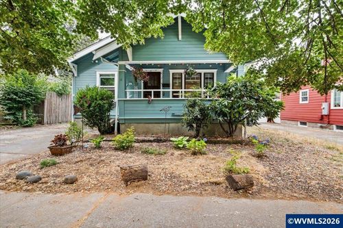 375 23rd Se St Se, Salem, OR, 97301 | Card Image