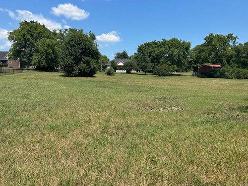 254 Mark Cir, Gallatin, TN, 37066-3008 | Card Image