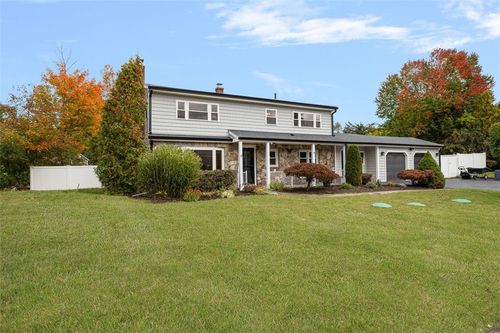 3 Massasoit Passage, Cumberland, RI, 02864 | Card Image