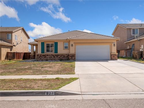 8279 Monroe Ave, Oak Hills, CA, 92344-7012 | Card Image
