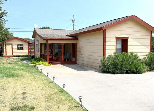 111 Ivy Ln, Roanoke, TX, 76262-6128 | Card Image