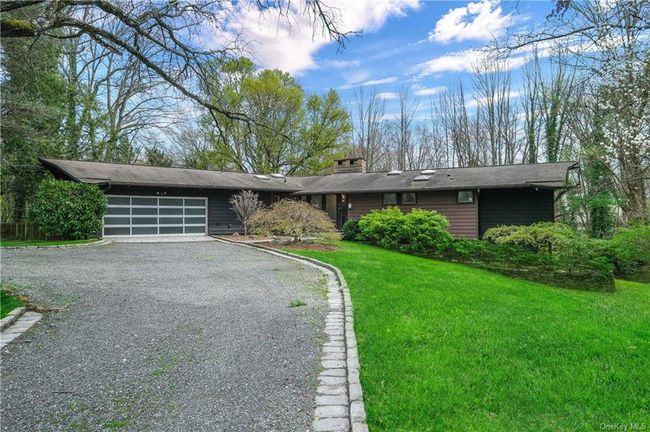 9 Hidden Green Lane, House other with 5 bedrooms, 4 bathrooms and null parking in Mamaroneck NY | Image 4