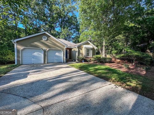 2160 Towne Manor Dr Nw, Kennesaw, GA, 30144-2931 | Card Image