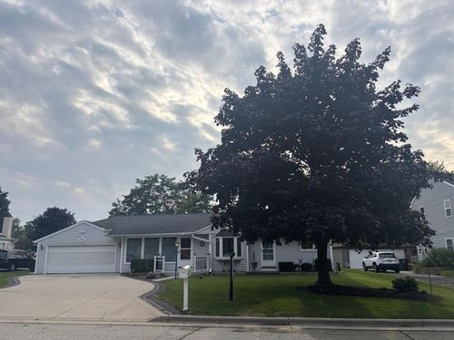 4369 S 49th Street, Greenfield, WI, 53220 | Card Image