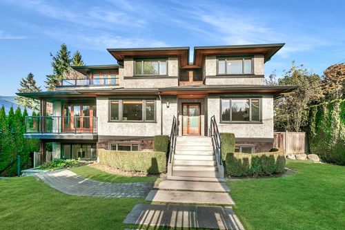 1031 Inglewood Ave, West Vancouver, BC, V7T1Y1 | Card Image