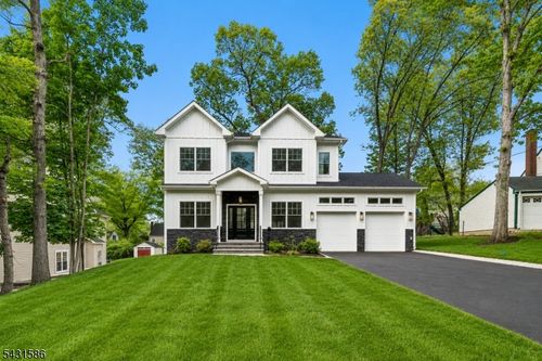 21 Maplewood Dr, Livingston, NJ, 07039-2214 | Card Image