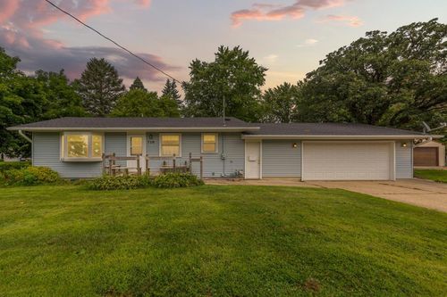 710 22nd St Ne, Owatonna, MN, 55060-1528 | Card Image