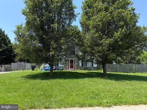 4 Brook Ramble Ln, TOWNSEND, DE, 19734-9031 | Card Image