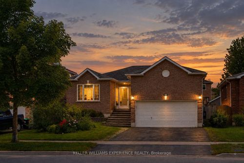 90 Sproule Dr, Barrie, ON, L4N0W6 | Card Image