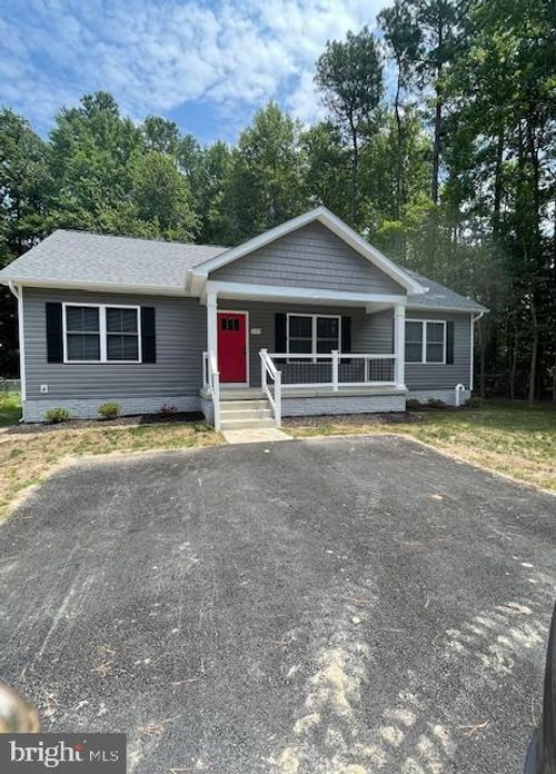 58 Wildwood Rd, Colonial Beach, VA, 22443-3518 | Card Image