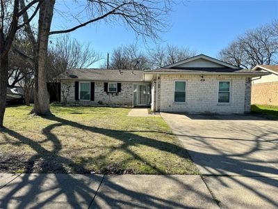 419 Teakwood Street, House other with 5 bedrooms, 3 bathrooms and null parking in Mesquite TX | Image 1