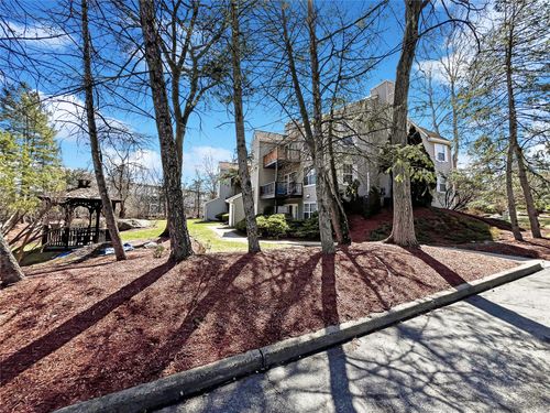 1004 Washington Grn, New Windsor, NY, 12553-6901 | Card Image