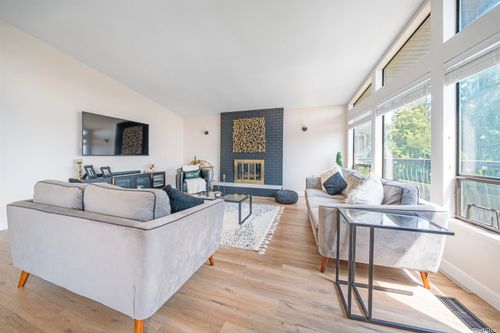 2131 Fraserview Dr, Vancouver, BC, V5P2N2 | Card Image