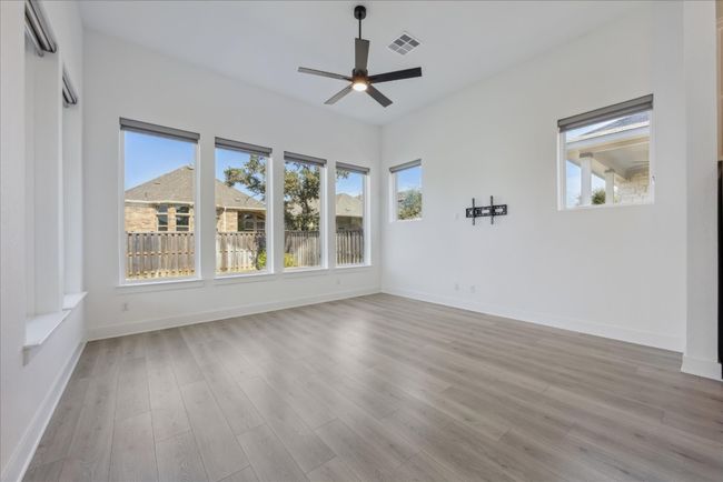 1325 Kneehigh Ln, House other with 3 bedrooms, 3 bathrooms and 2 parking in Georgetown TX | Image 6