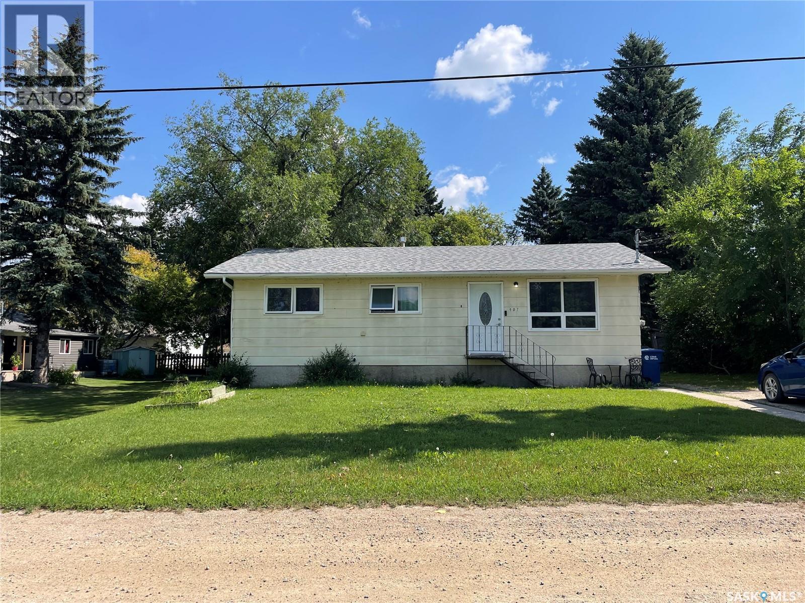 Residential in Whitewood