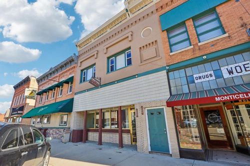 206-208 N Main St, MONTICELLO, WI, 53570-9810 | Card Image