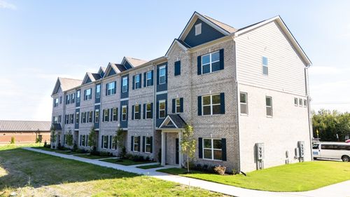 114 Rosebush Ln, Lebanon, TN, 37087-6077 | Card Image