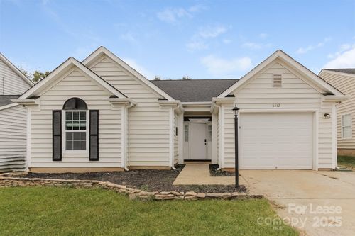 8512 Galena View Dr, Charlotte, NC, 28269-7179 | Card Image