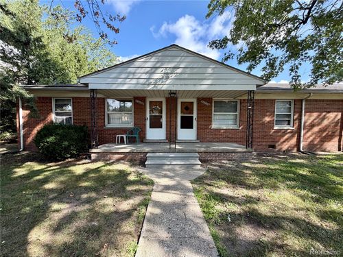 35226 Pardo St, Westland, MI, 48185-3521 | Card Image