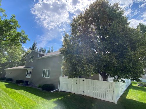 3100 Meadowood Ln, Great Falls, MT, 59404-5614 | Card Image