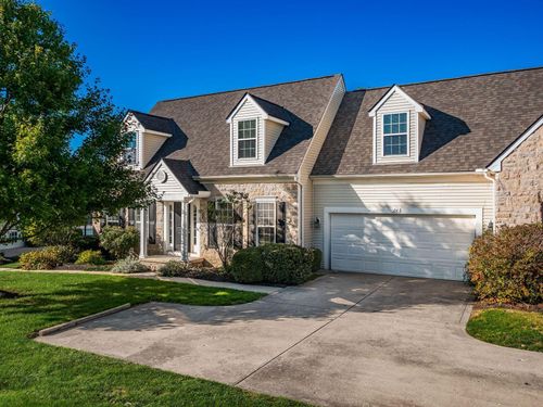 24 Fawn Meadow Ct, Powell, OH, 43065-7004 | Card Image